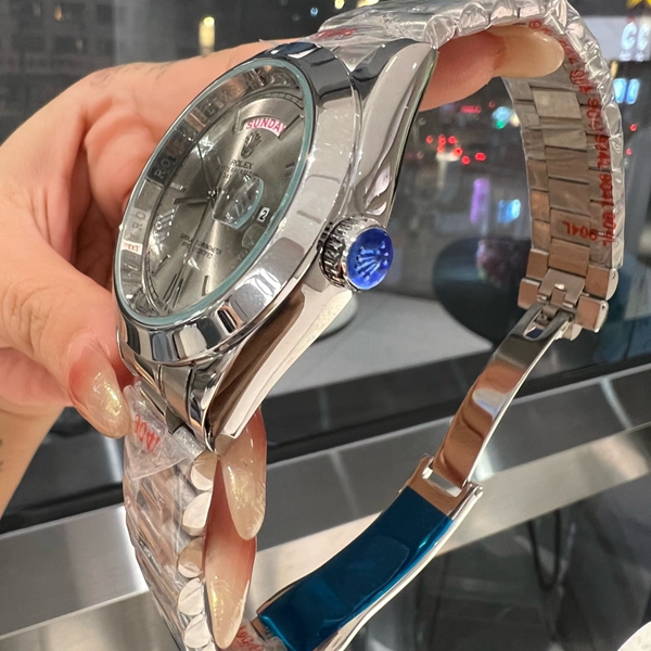 ブランド時計全体デザイン